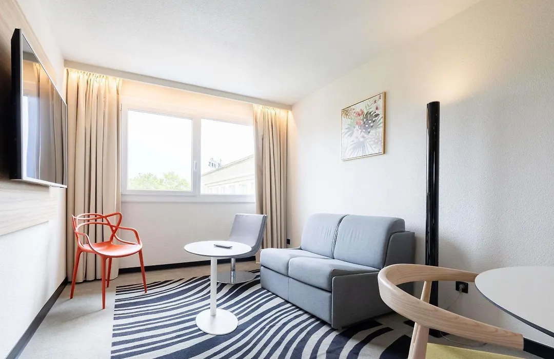 Novotel Suites Montpellier Antigone-1